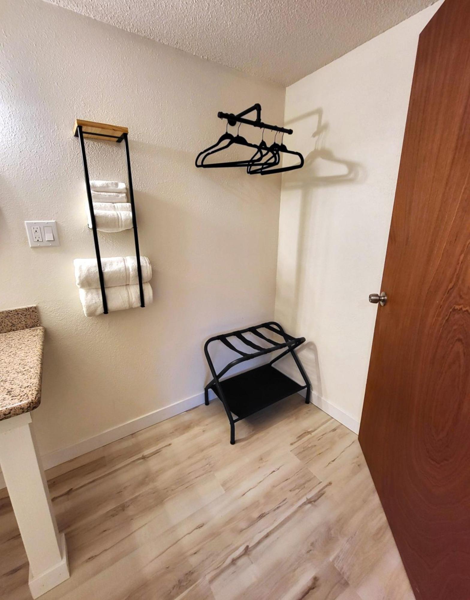Shelton Inn Dış mekan fotoğraf